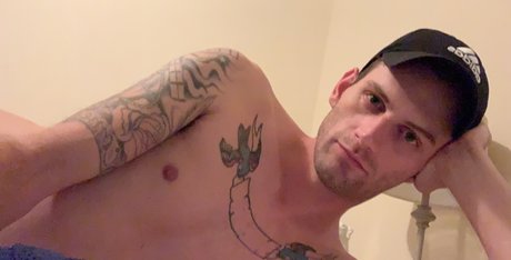Ronnie T onlyfans naked leaks