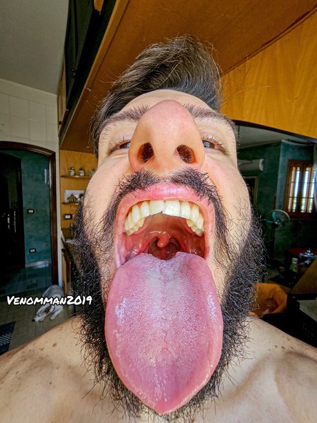 AlexanderVenom only fans naked