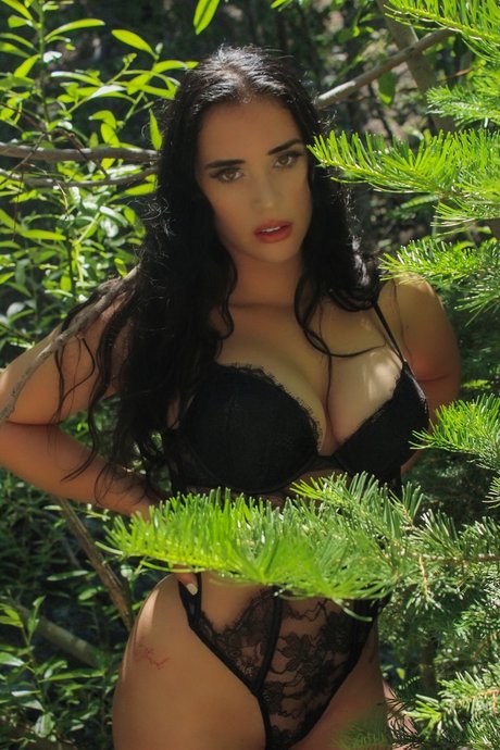 Mia Marz onlyfans naked leak