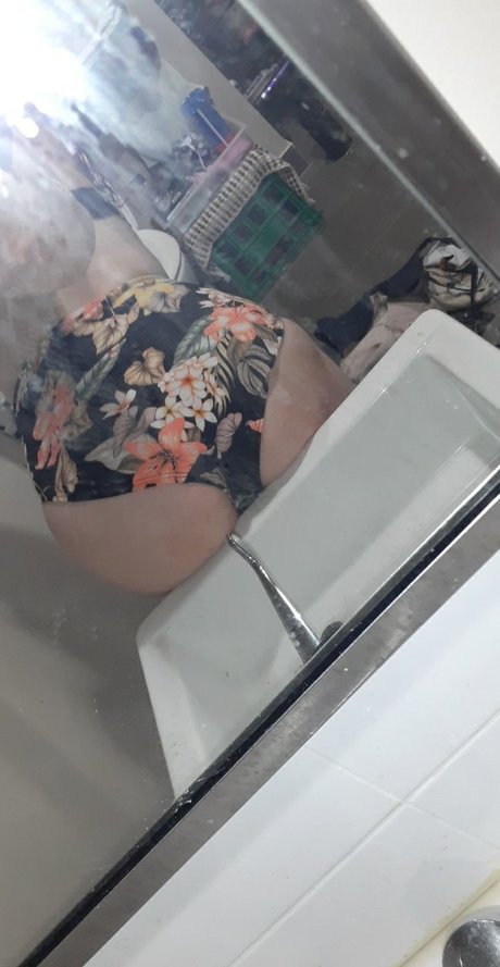 _Little miss__ onlyfans posts