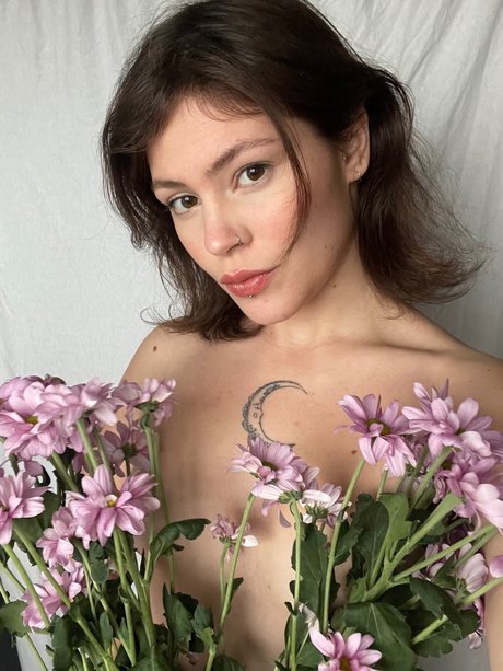 hot angel living in hell leak onlyfans