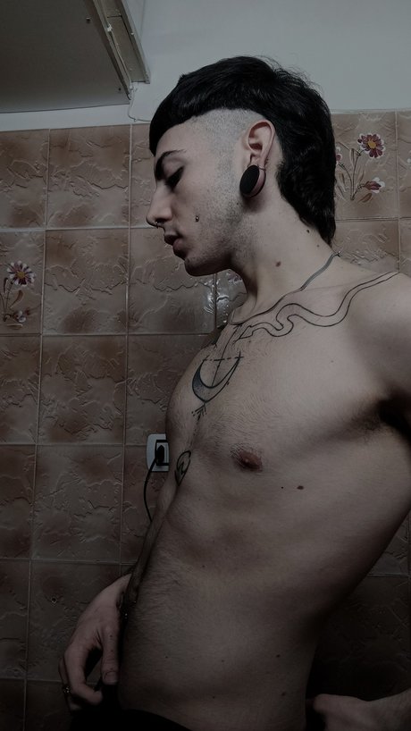 alienosupremo nude leak onlyfans