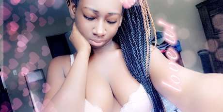 Abi Tabi nudes only fans