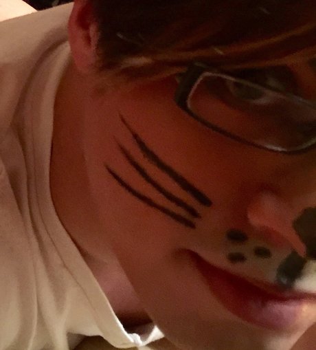 Oliver the Fox only fans review