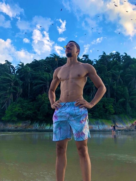 Oliver F_ onlyfans lean