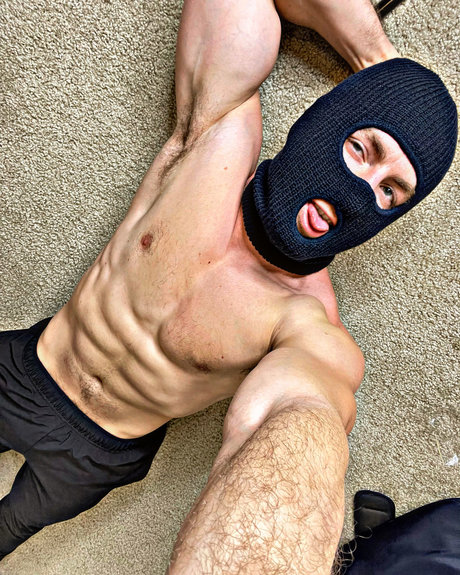 Oleg Forse onlyfans exposed