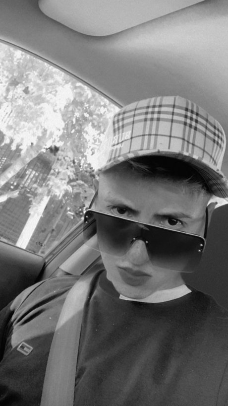 Esteban Santos onlyfans leak