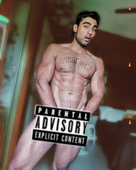 Oscar Vica naked onlyfans leaks