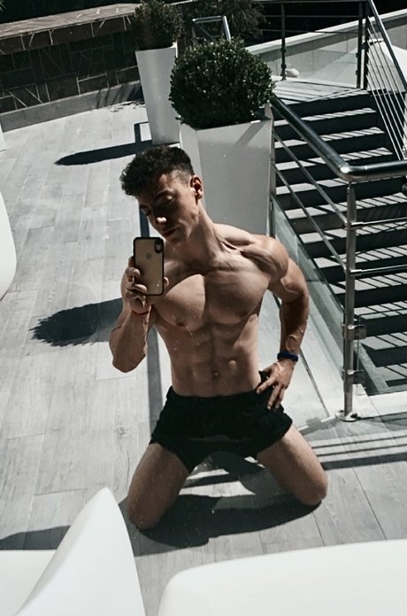 Aleixitofans onlyfans nude leaks