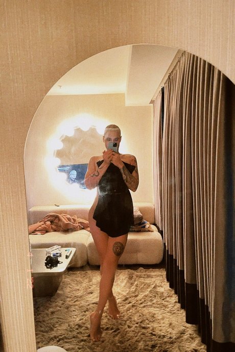 Turkish baby boy Alee_ onlyfans leaked