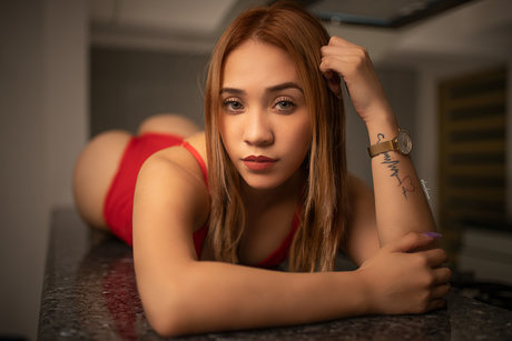 Sarahiptp strip onlyfans