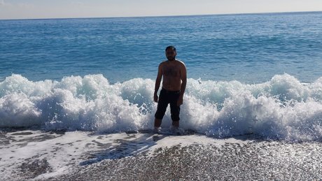 Adnan Rafiq onlyfans content