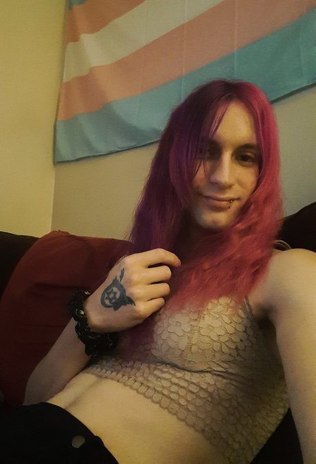 Paskie Songbird onlyfans content leaked