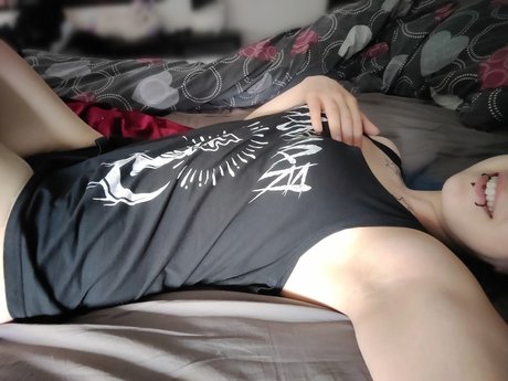 Paniline onlyfans model photos