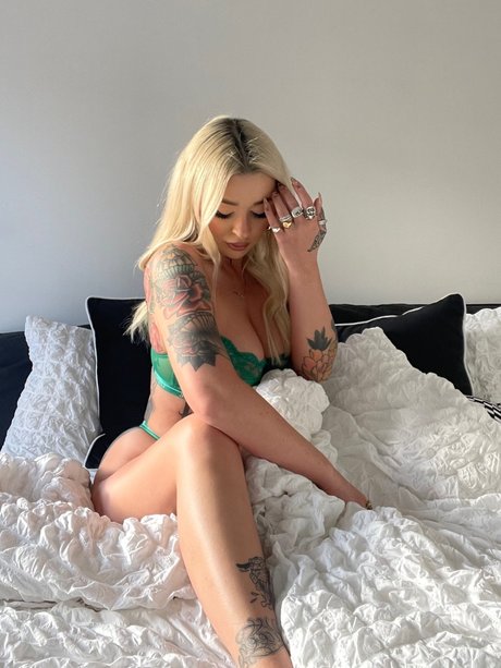 Penny Priest onlyfans gratis