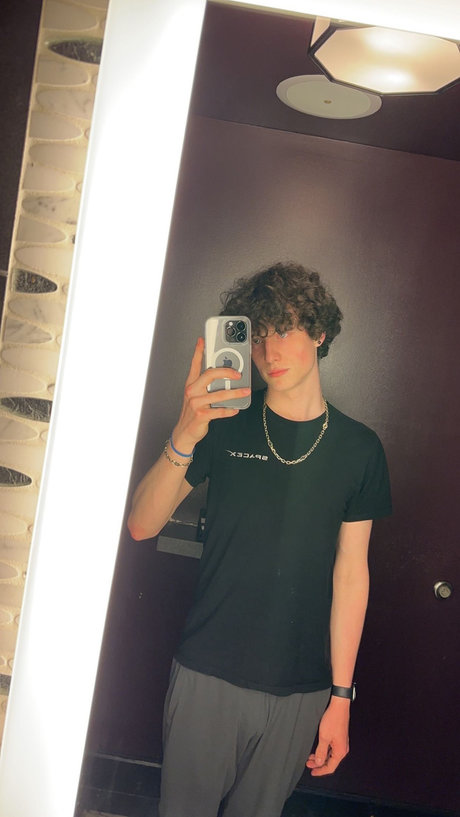 Penguin leaks onlyfans