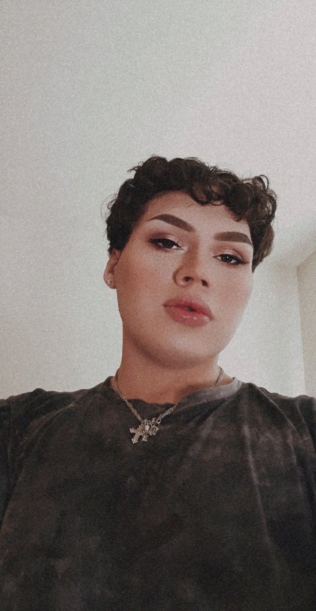 Abraham Pena onlyfans pics