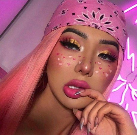 Pink LIL Baddie nude onlyfans