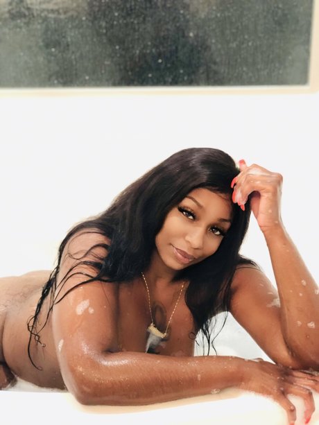 Peaches NCre4m onlyfans free porn