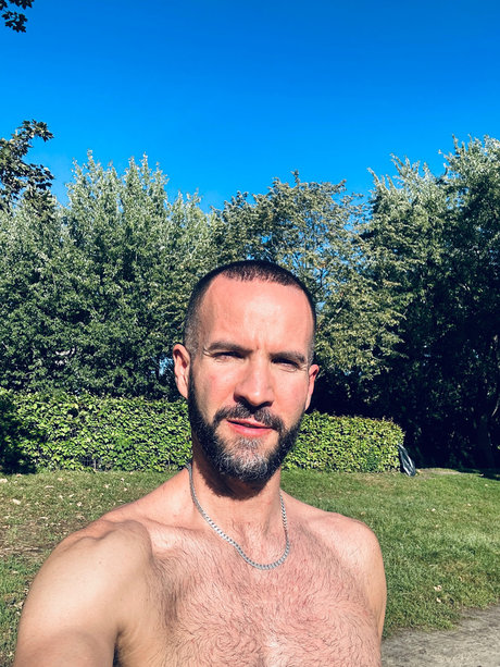 Paul Vinzent onlyfans posts