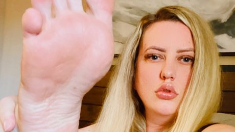 Cherry Torn nude leaks onlyfans