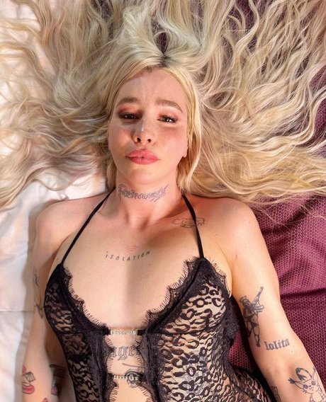 Pink Haze onlyfans leaked tits