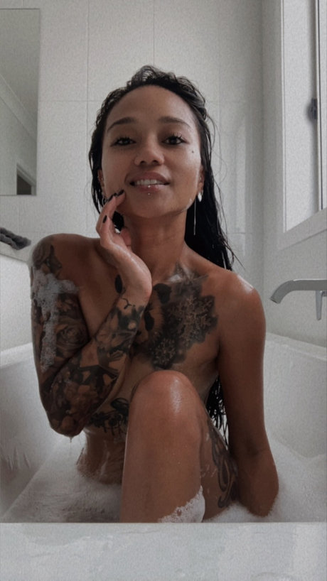 Miss Bee Haven nude leak onlyfans