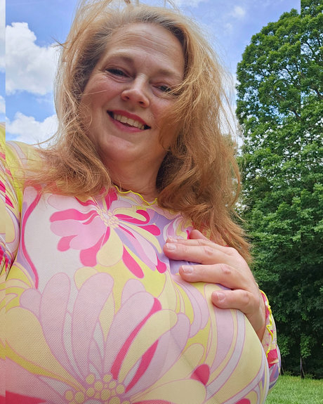 _Cock Whispering Hotwife JJ BBW Big Tits onlyfans pics nude