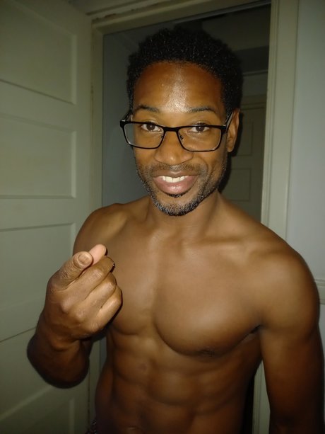 Dark Shark onlyfans star