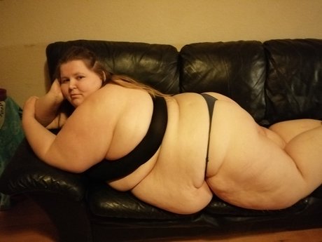 PizzaPrincess95 porn only fans