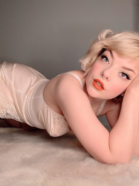 Eve Gray PIXELMINXFREE onlyfans leakes