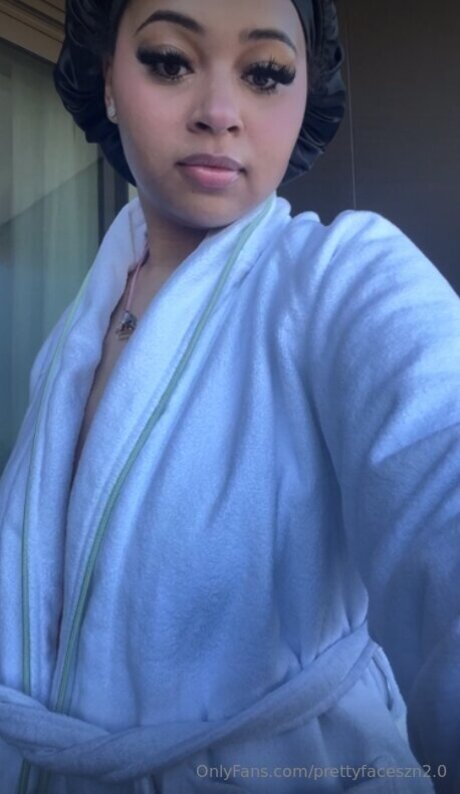 PrettyFaceSzn Naomi Nash onlyfans leak