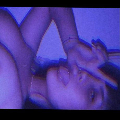 Chicahotweed onlyfans striptease