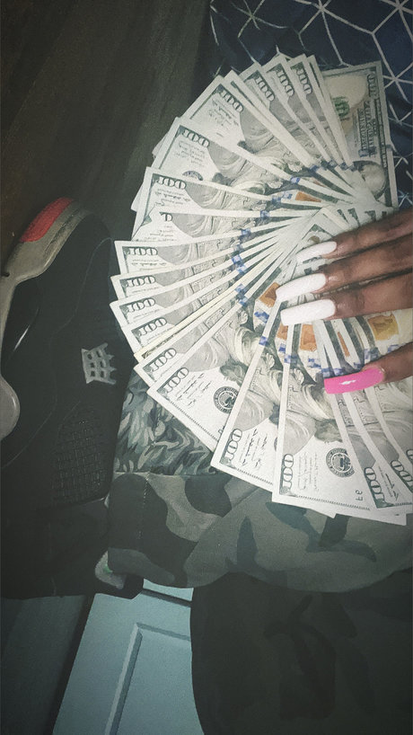 PrettyMixbreed_ onlyfans leaks