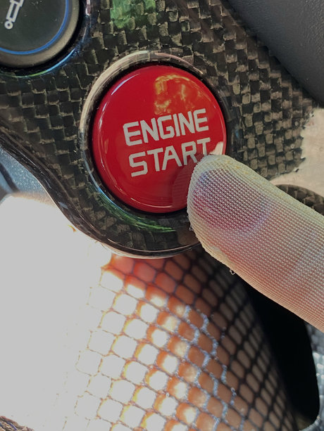 PrancingWhorz onlyfans topless