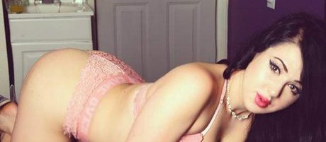 _Porcelain Beauty_ onlyfans model