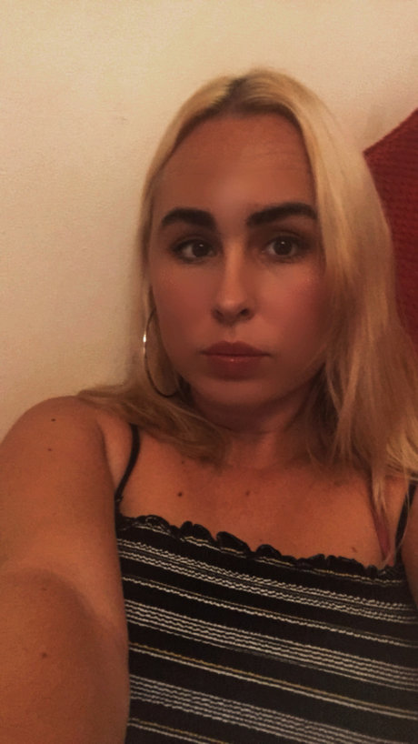 PoppysJuicyPeach leaks only fans