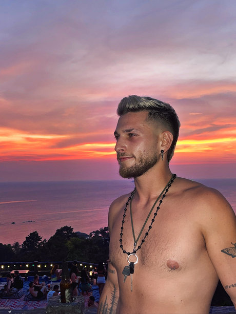 ponchic only fans free