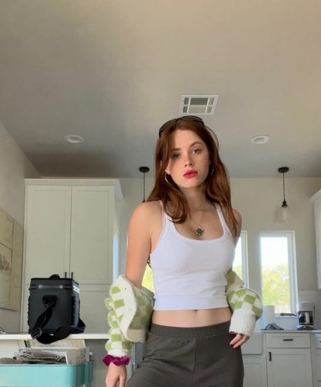 Violet Brinson onlyfans content leaked