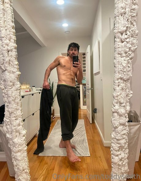 toddysmith onlyfans leaked.