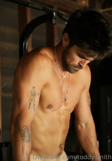 toddysmith onlyfans nude