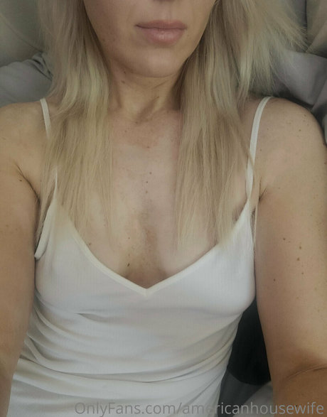 americanhousewife onlyfans leak ass