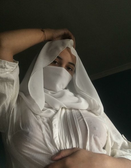 Arabmusclemommy on onlyfans