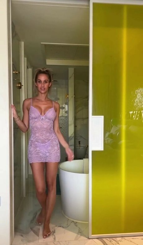 Emily Shakarji only fans leaks