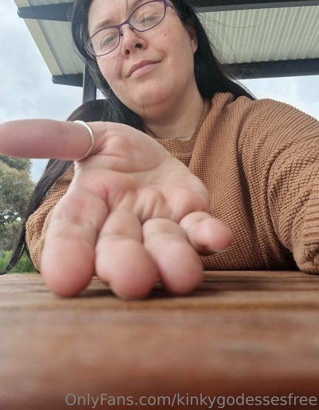 aussiegiantessfree onlyfans exposed