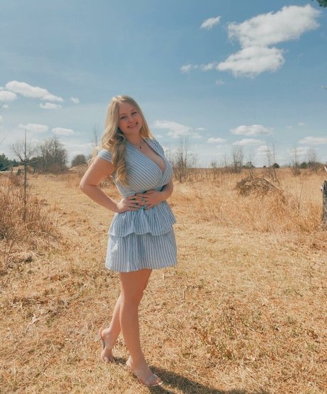 Anya Marie onlyfans mega