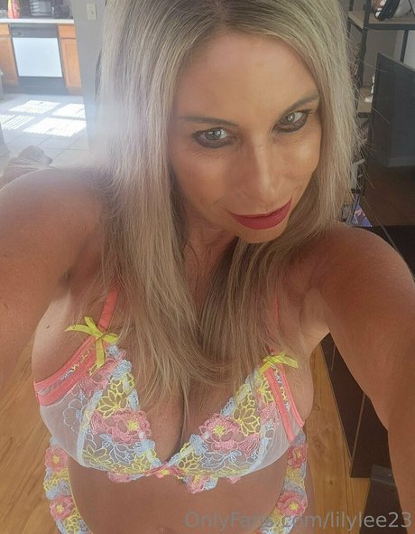 lilylee23 naked onlyfans leak