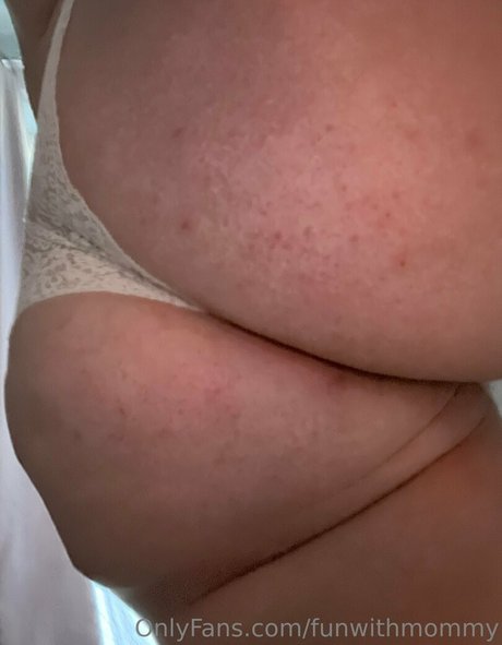 funwithmommy onlyfans leak nude