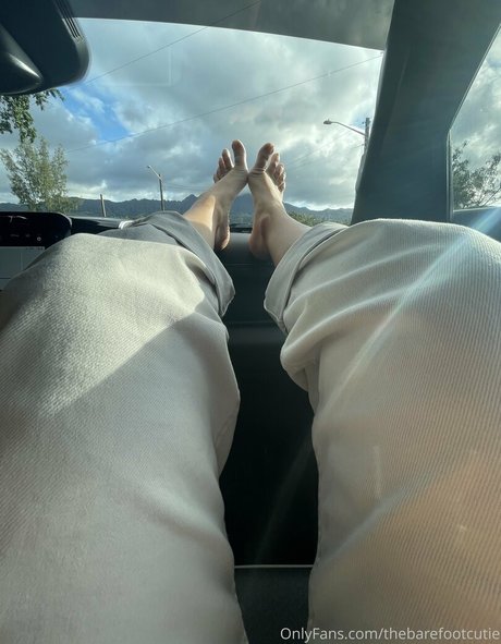 thebarefootcutie onlyfans leak new