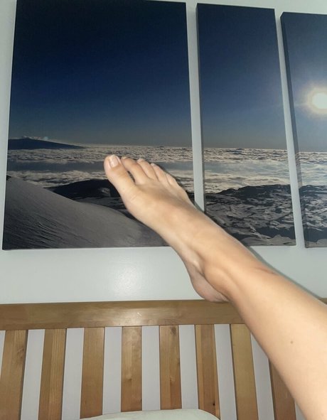 thebarefootcutie onlyfans archive